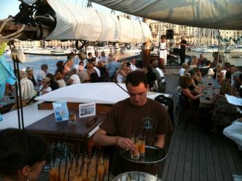Voilier Inga des Riaux au Vieux Port de Marseille le 14 juillet